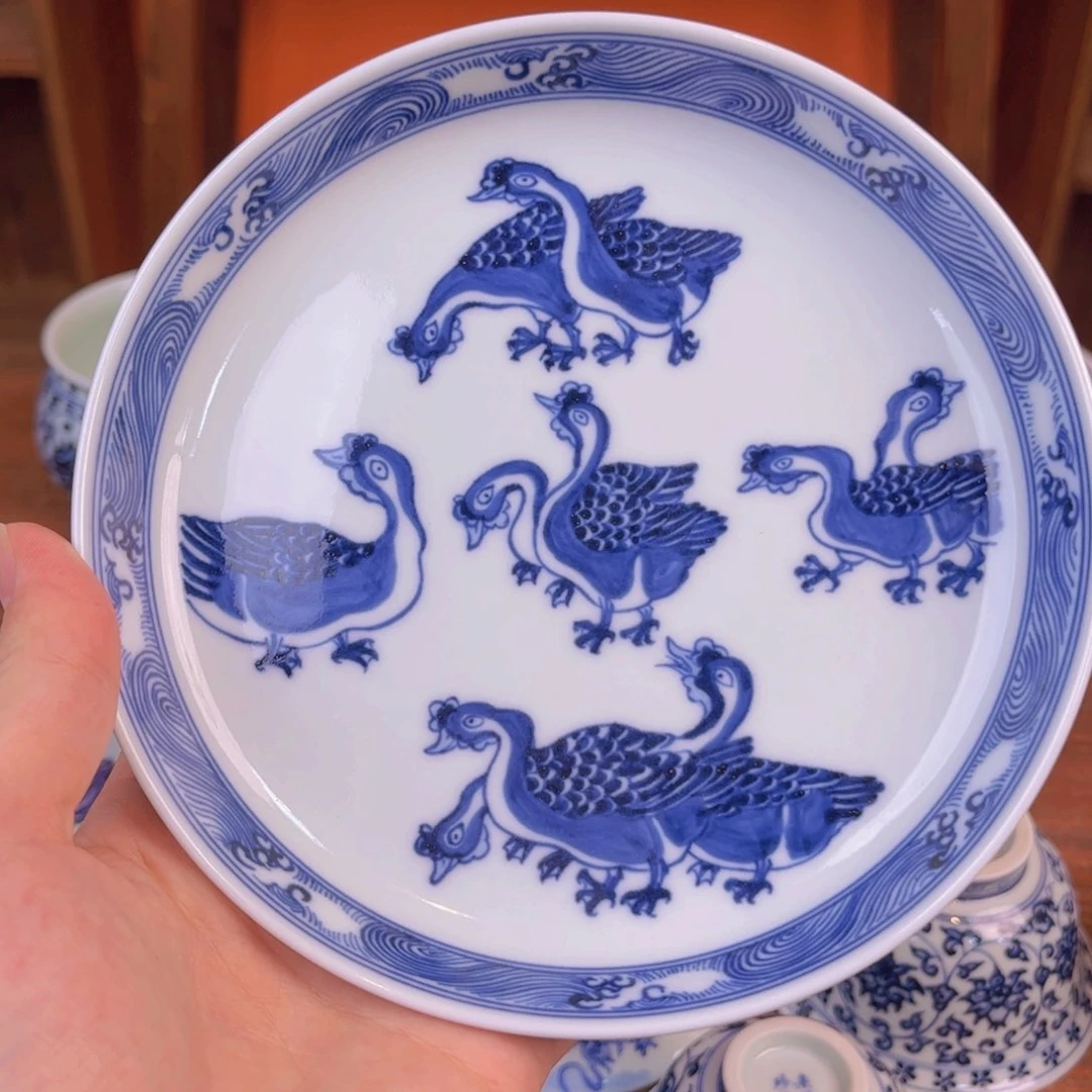 鲨***椒瓷片鹅手绘青花壶承盘