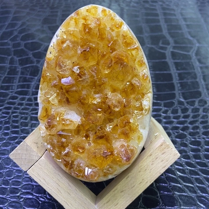水晶珠宝半成品未镶嵌黄晶恐龙蛋