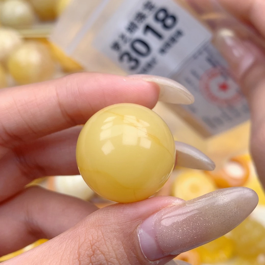 琥珀未镶嵌珠宝奇石24.5