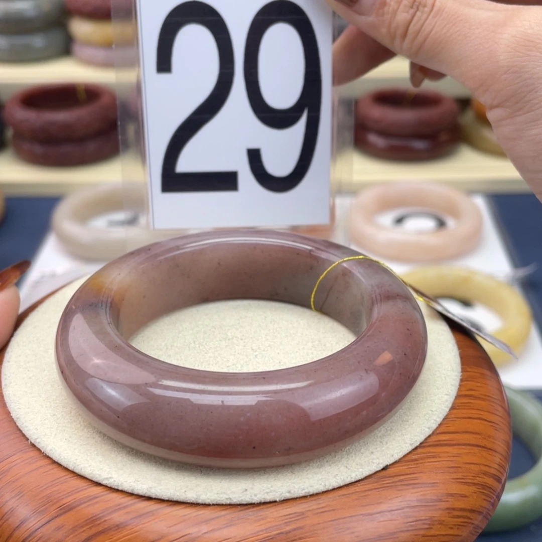 【闪购商品】石英质玉手镯未镶嵌