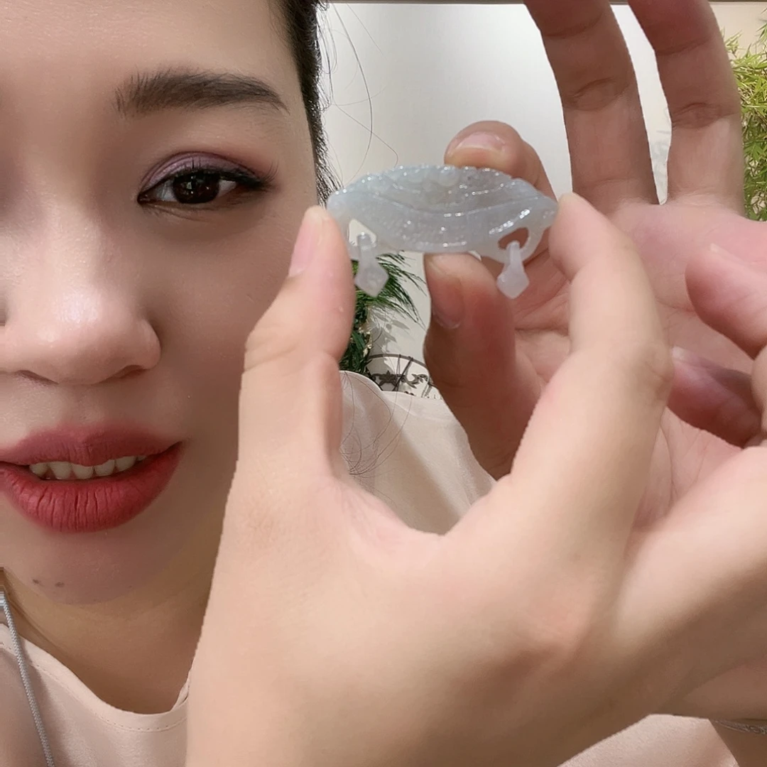 吊坠(赠链)未镶嵌翡翠