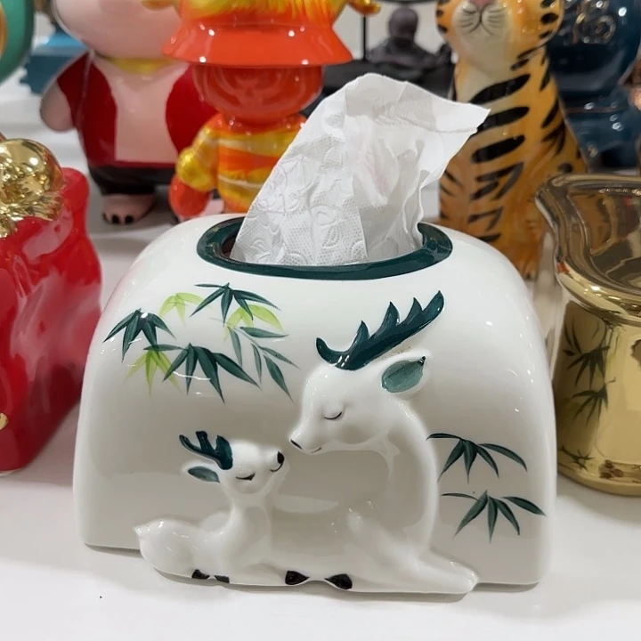 陶瓷白色小鹿纸巾盒