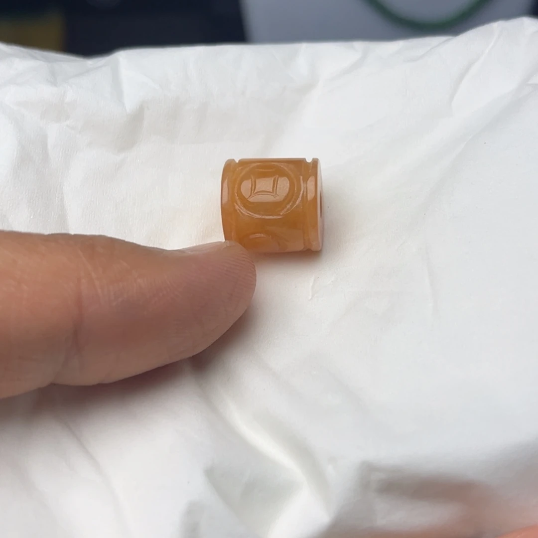 翡翠未镶嵌颈饰挂件