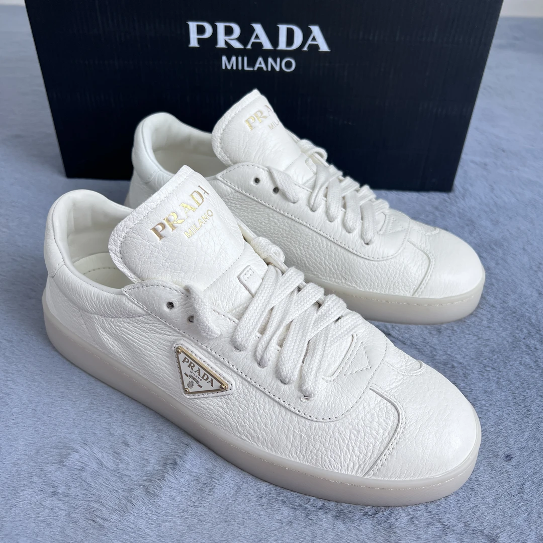 未使用 Prada/普拉达 36.5码！Prada lane 皮革低帮板鞋 米白色