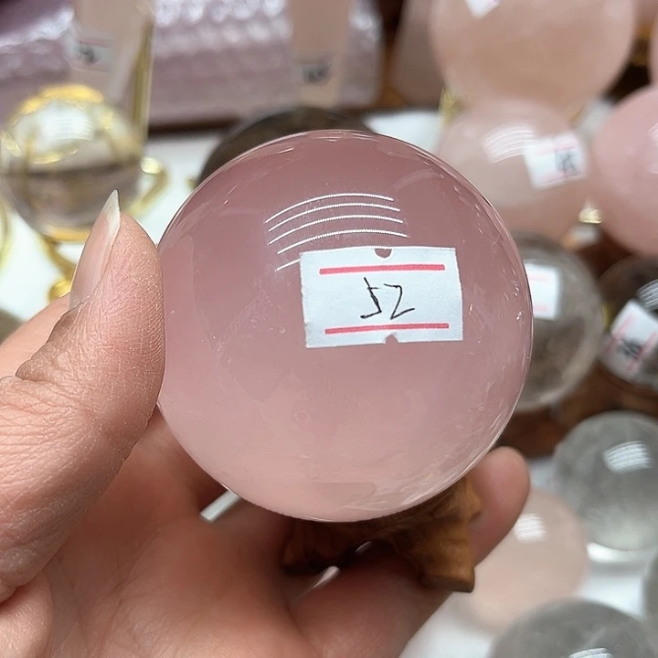芙蓉石276克粉水晶球未镶嵌