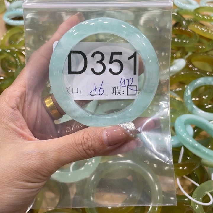 未镶嵌蛇纹石玉手镯A****⁵