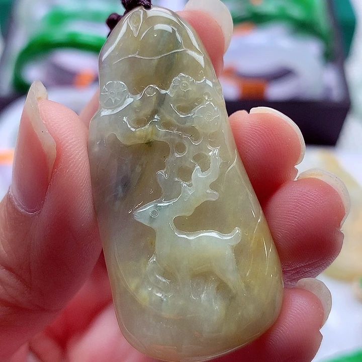翡翠未镶嵌颈饰翡翠