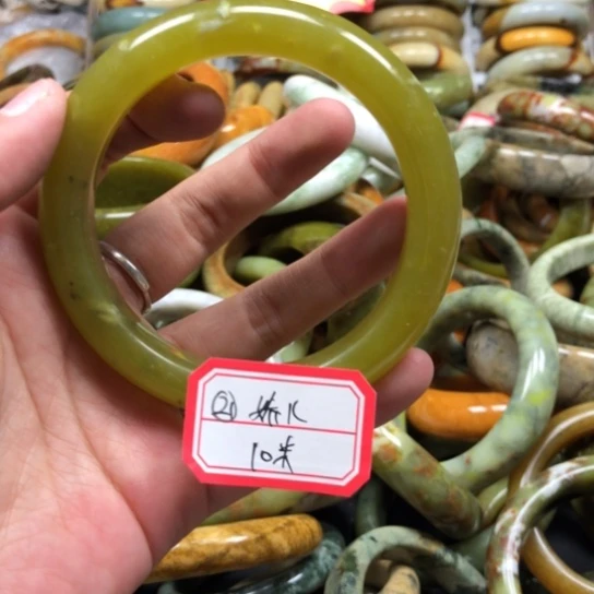 未镶嵌蛇纹石玉手镯娇*
