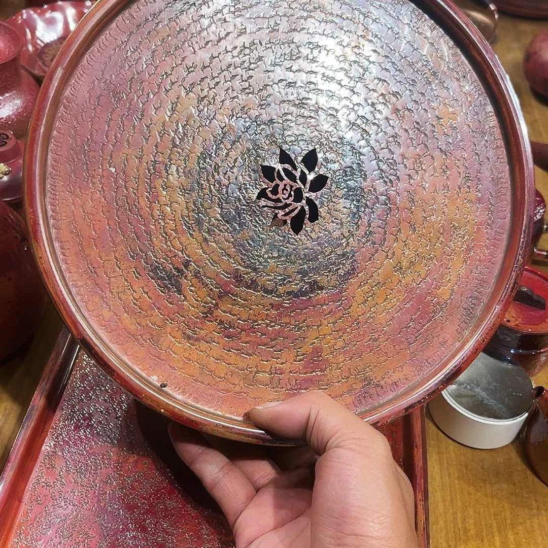 25淬火色壶承手工锻打工艺