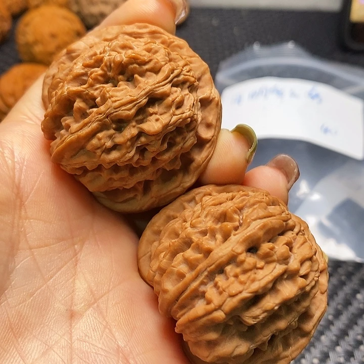 文玩核桃把件秦岭核桃