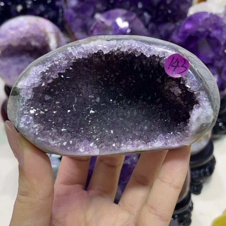 水晶大型摆件（非配饰）未镶嵌