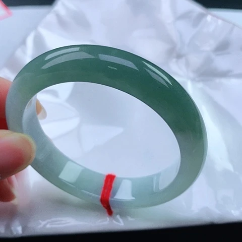 翡翠手镯未镶嵌67 号翡翠手镯