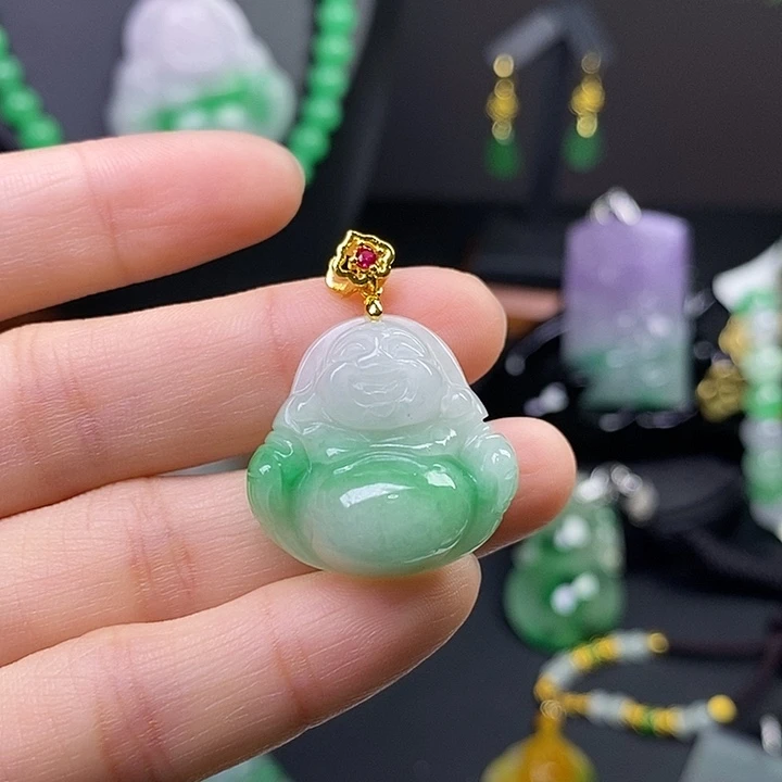 翡翠未镶嵌吊坠(赠链)