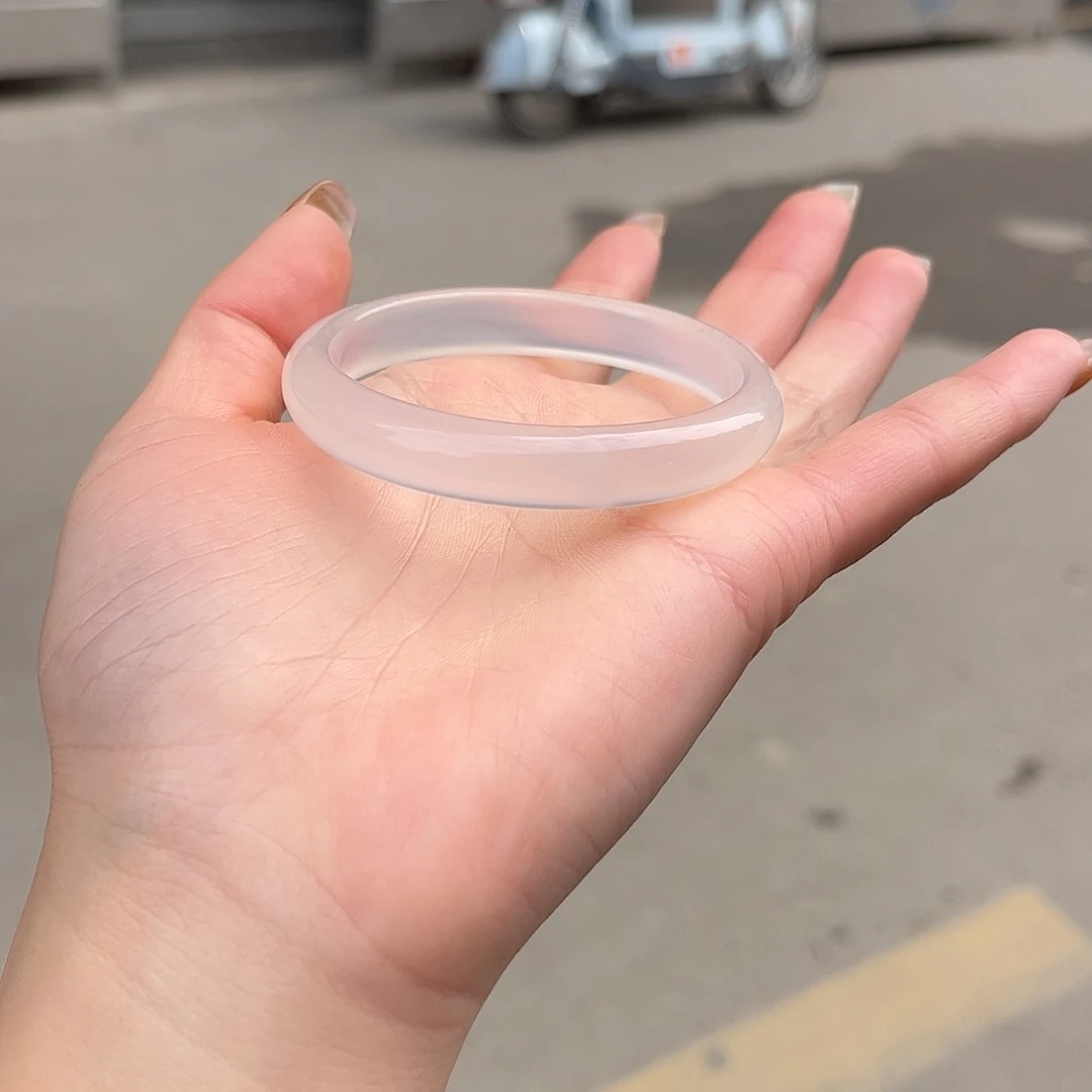 玛瑙/玉髓手镯未镶嵌也*?