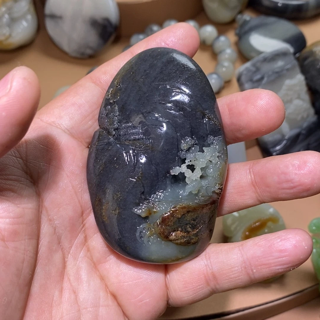 未镶嵌和田玉把件