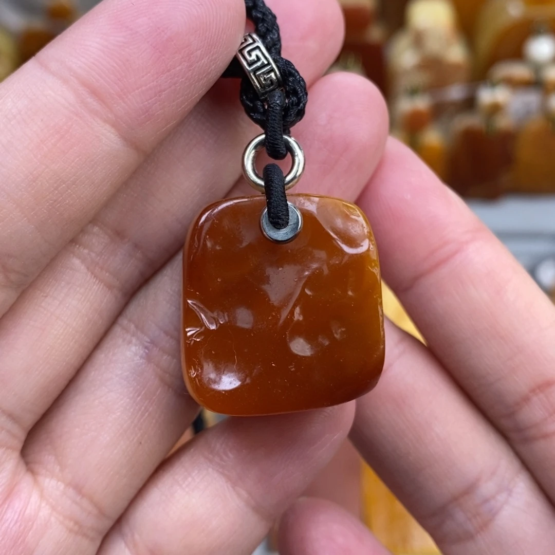 蜜蜡未镶嵌珠宝奇石