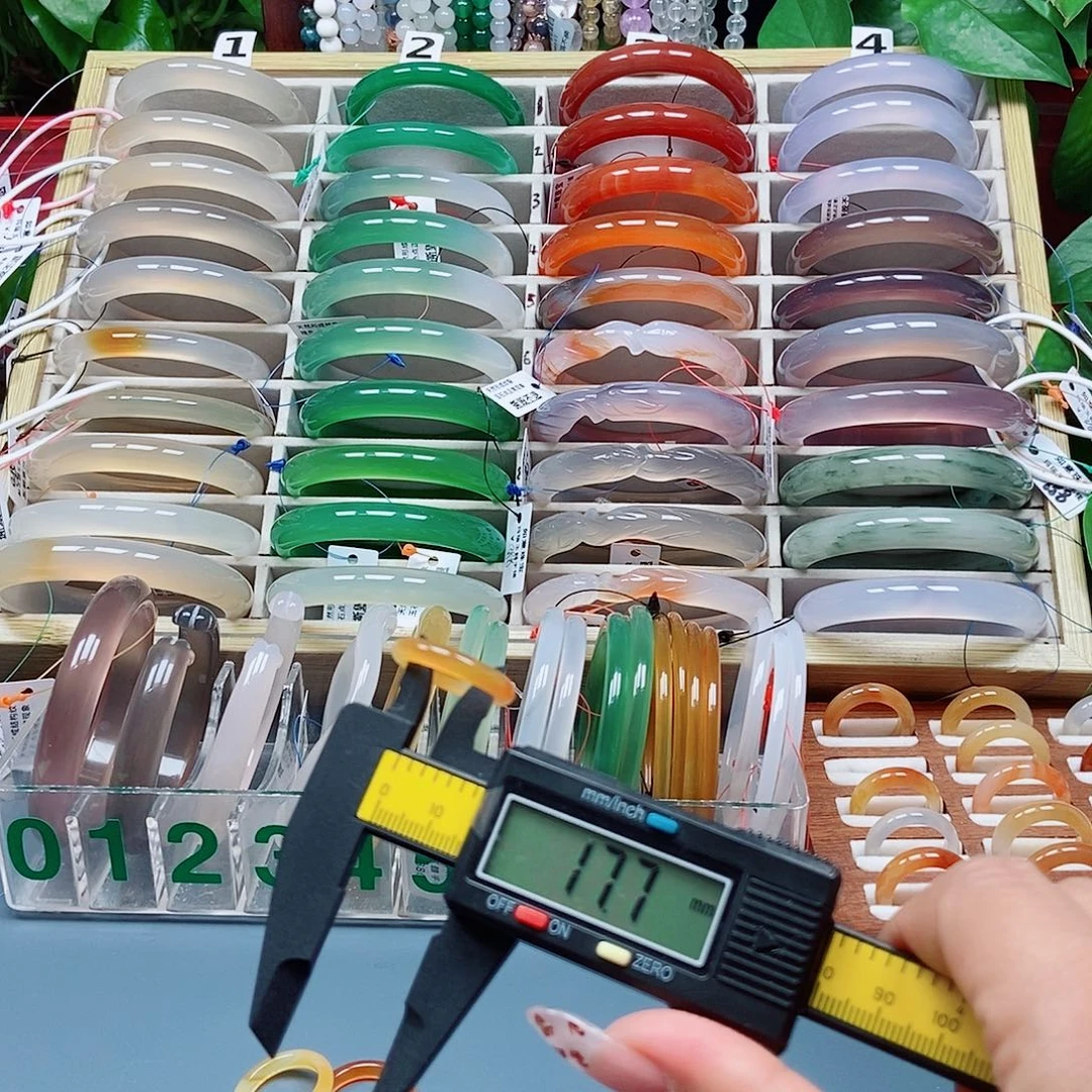 玛瑙/玉髓未镶嵌手镯111