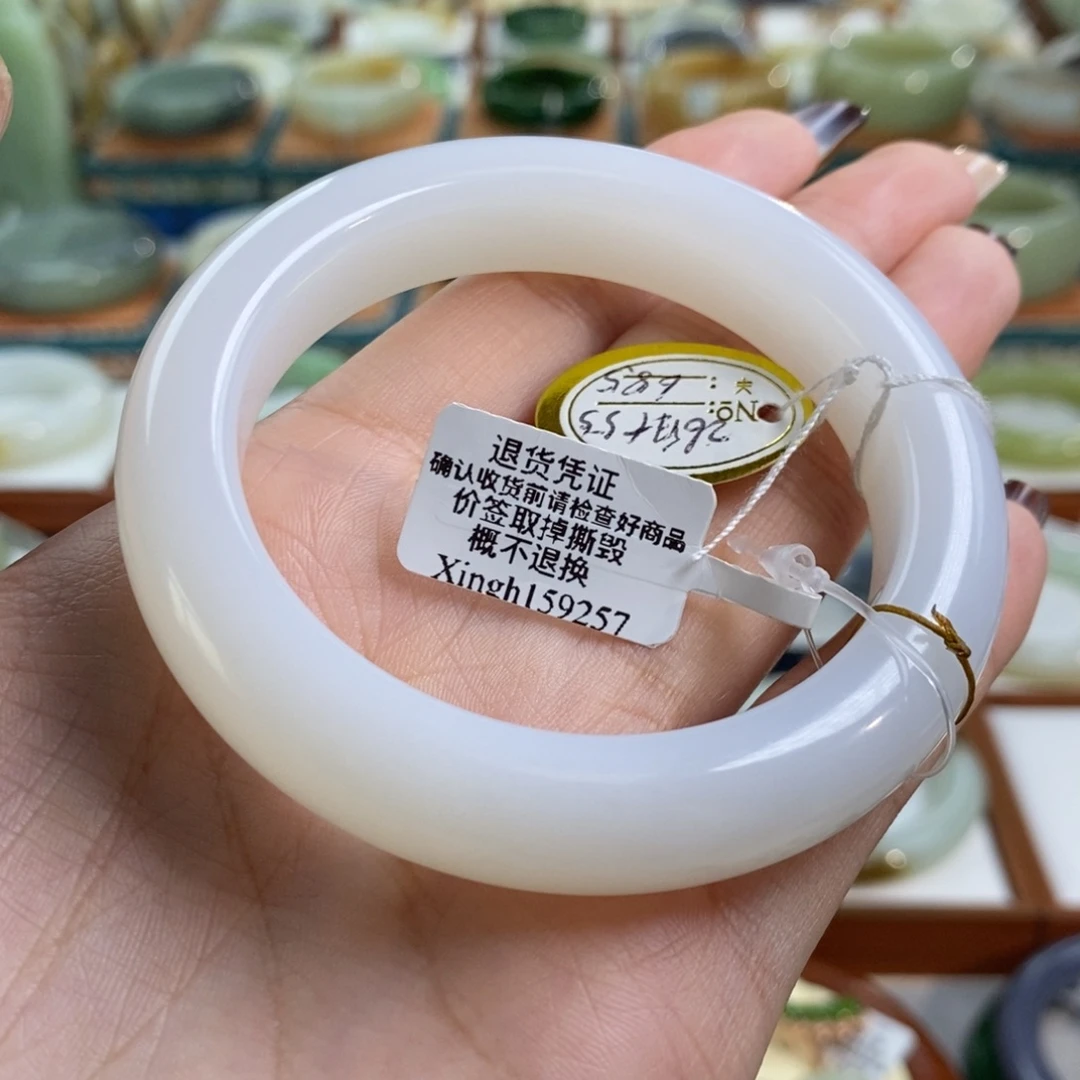 和田玉未镶嵌手镯且末羊脂白55/56