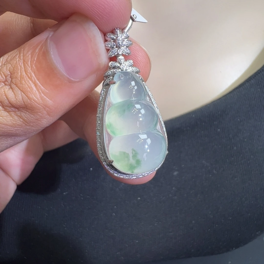 翡翠18K金镶嵌吊坠(不含链)