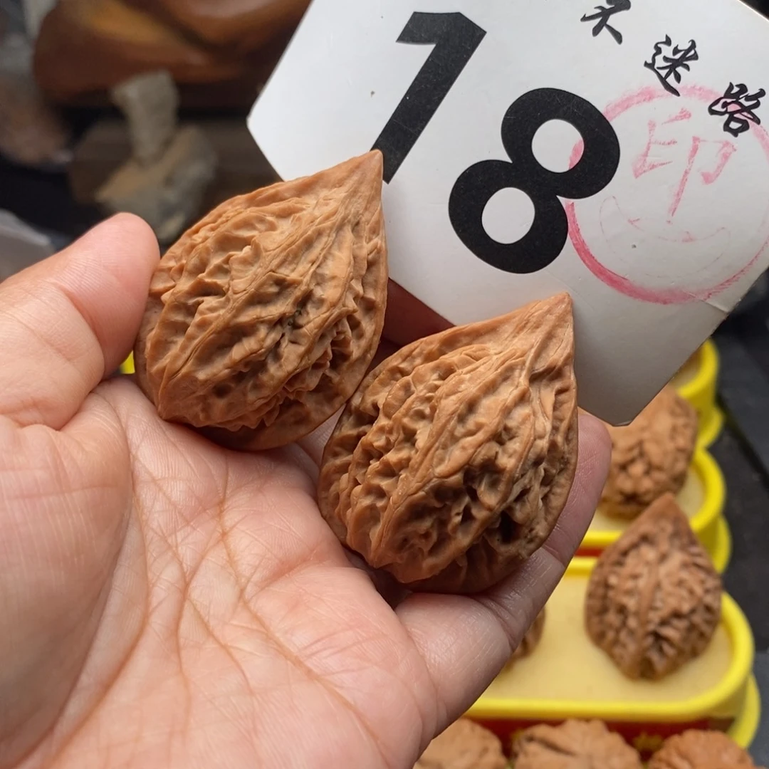 把件文玩核桃36全品红缨枪