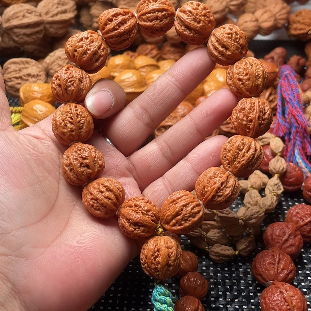 文玩核桃手串八棱