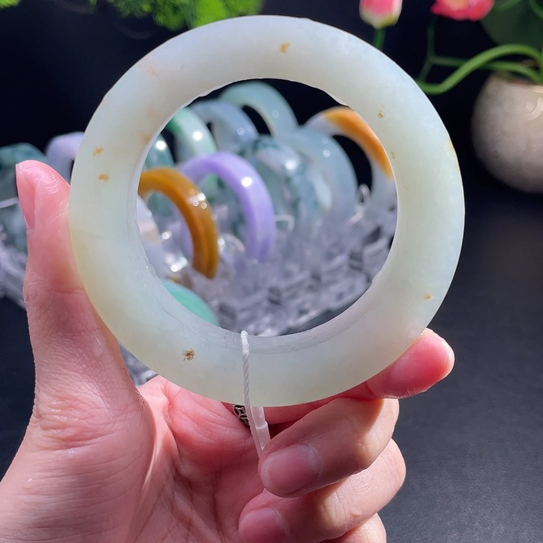 未镶嵌翡翠手镯定制翡翠