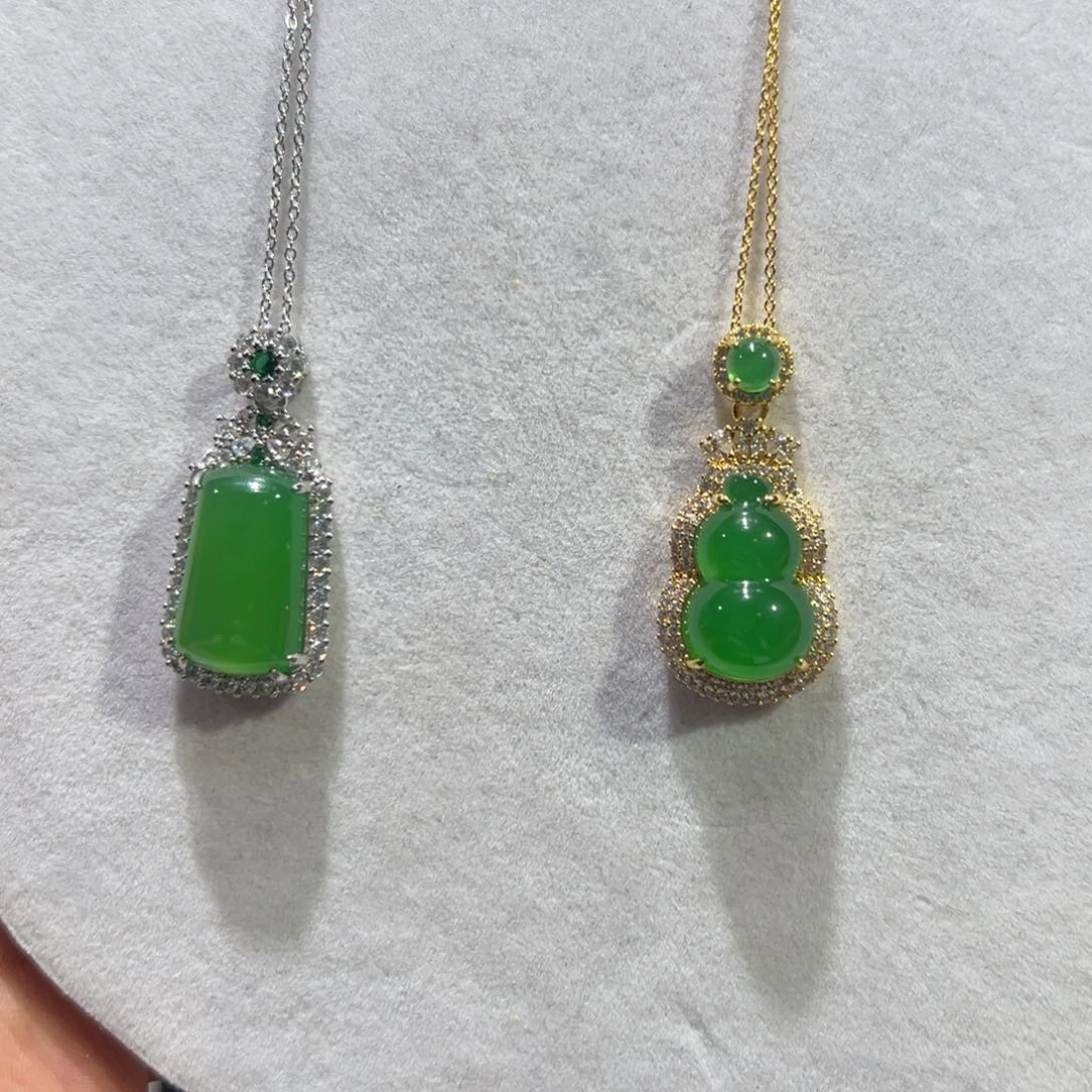 玛瑙/玉髓吊坠(赠链)合金韩****年