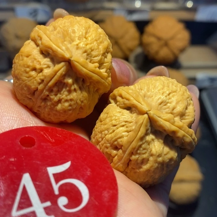 核桃石斧三棱尺寸33