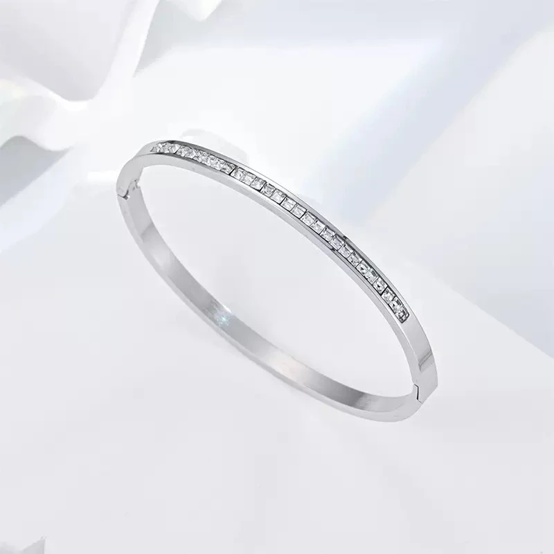 钛钢合成锆石手镯 满天星手镯小众时尚气质轻奢百搭简约个性经典