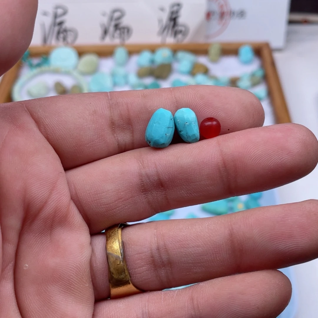小***潼南红玛瑙未镶嵌颈饰198