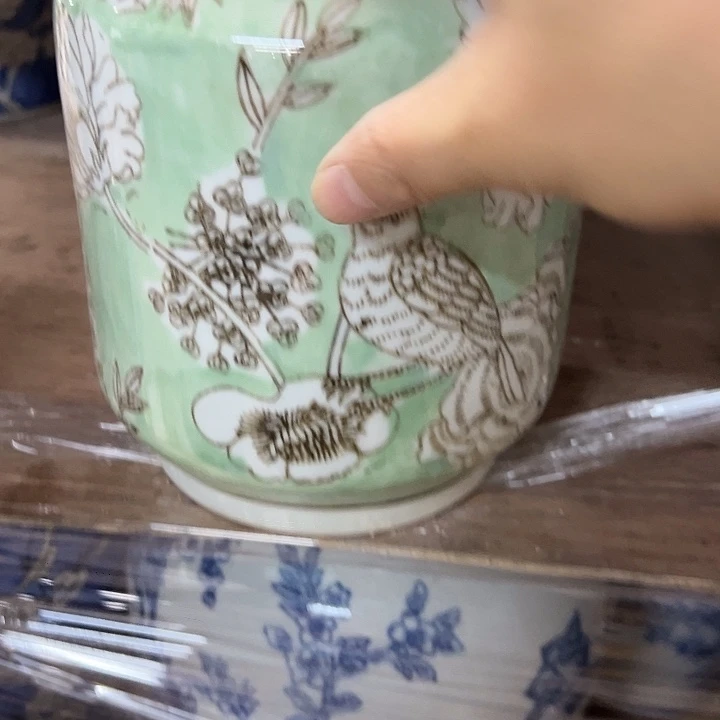 瓷片瑕。。。。。。。？。？？？，，。。。
