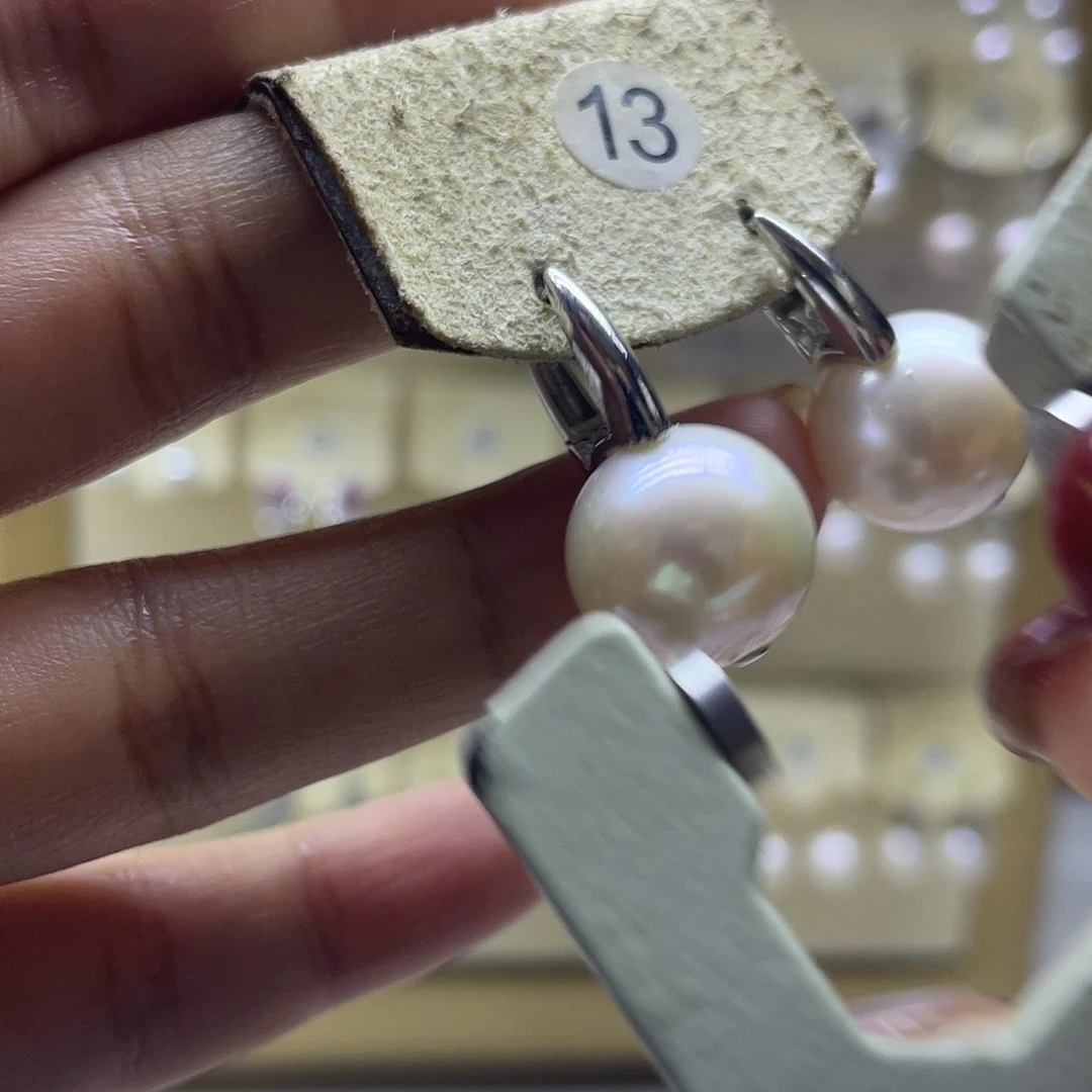 银S925镶嵌淡水珍珠耳饰