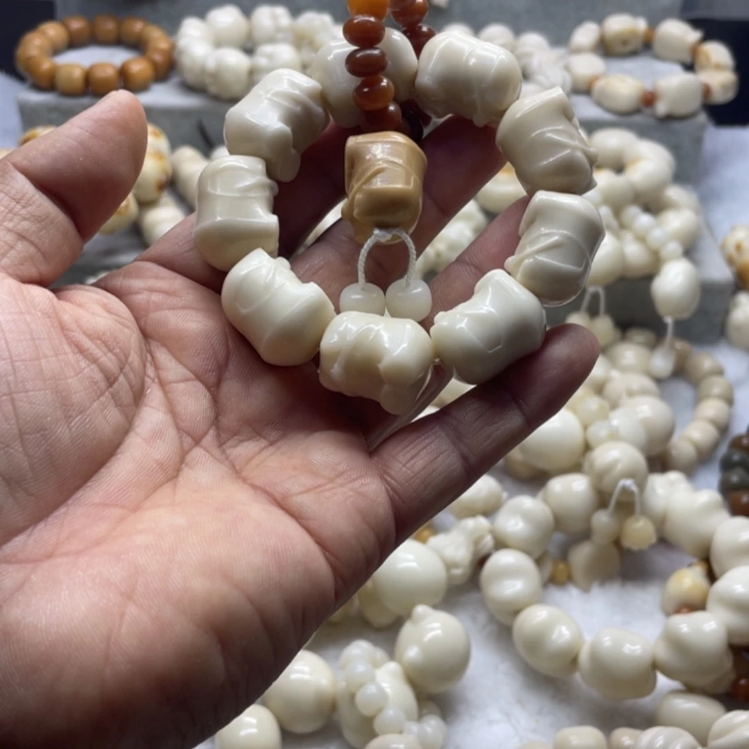 吊坠菩提根/象牙果全品小黄人手串卡23