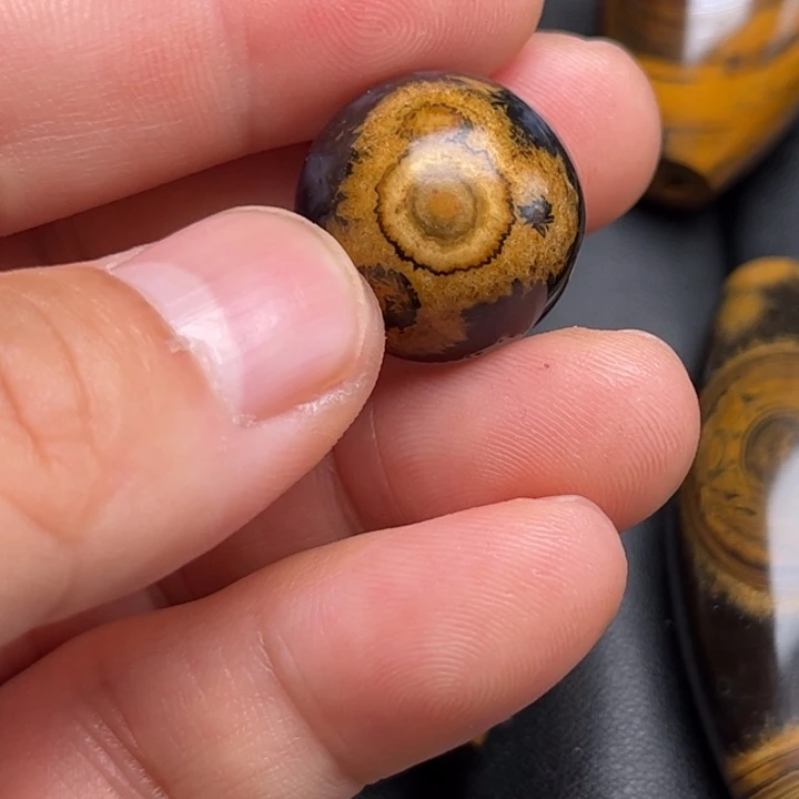 厚***福玛瑙未镶嵌手饰珠