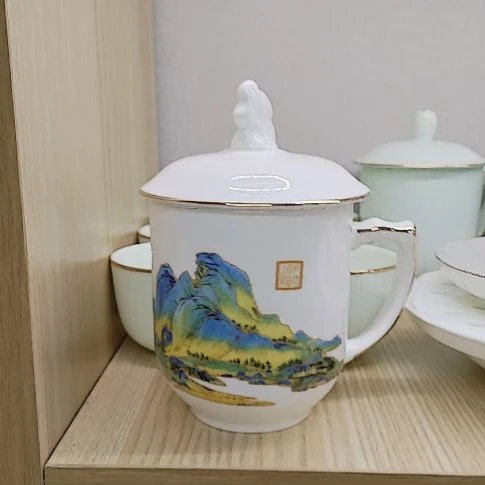 V****45%以上骨粉骨瓷千里江山盖杯一个特价