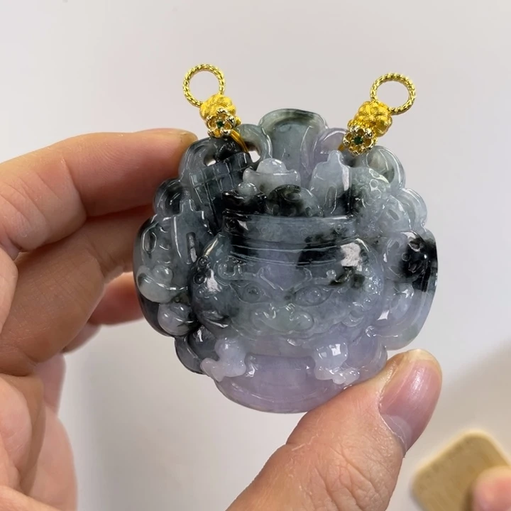 翡翠吊坠(赠链)未镶嵌代编织