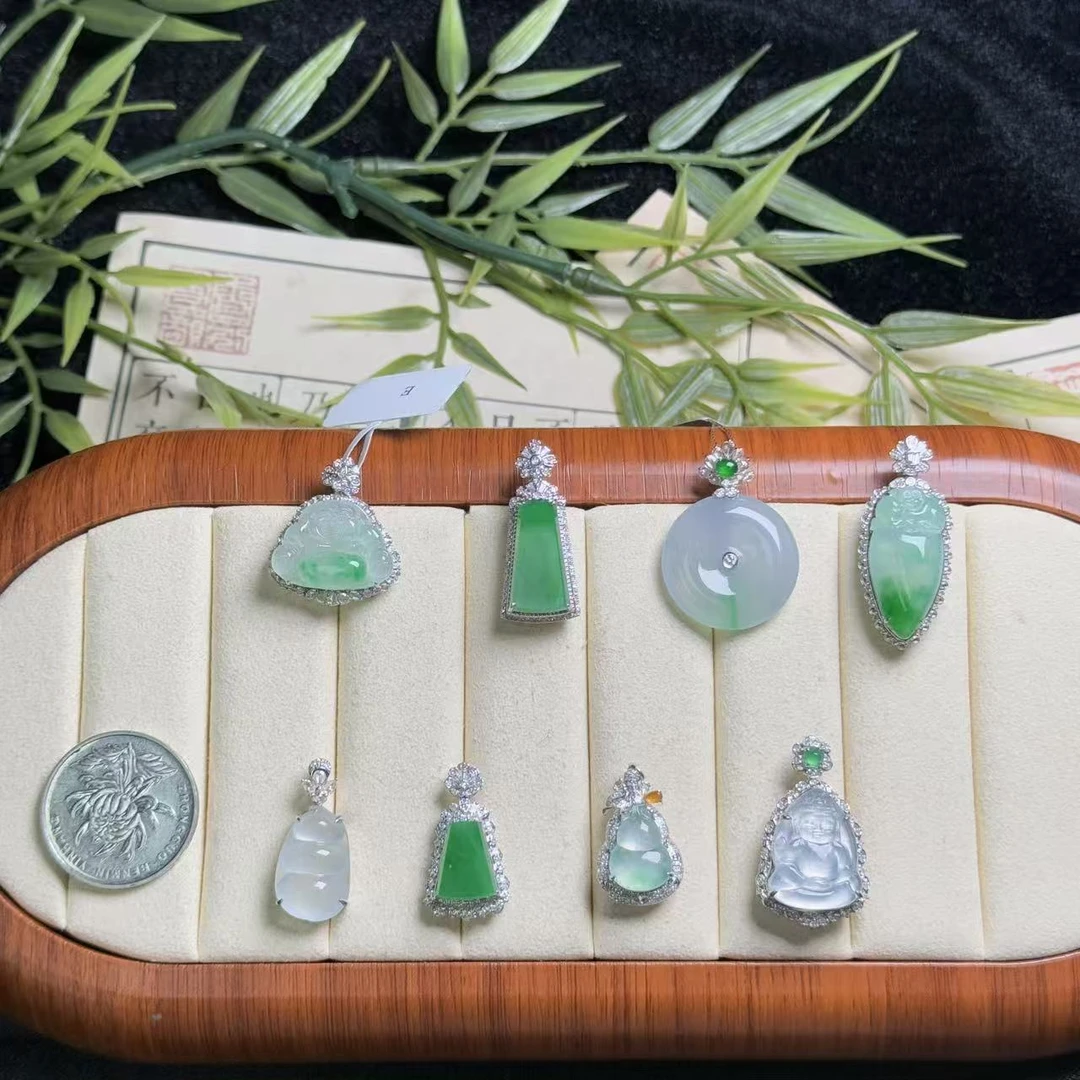 思懿珠宝   18K翡翠吊坠-13800-2-XMG-多样性发一