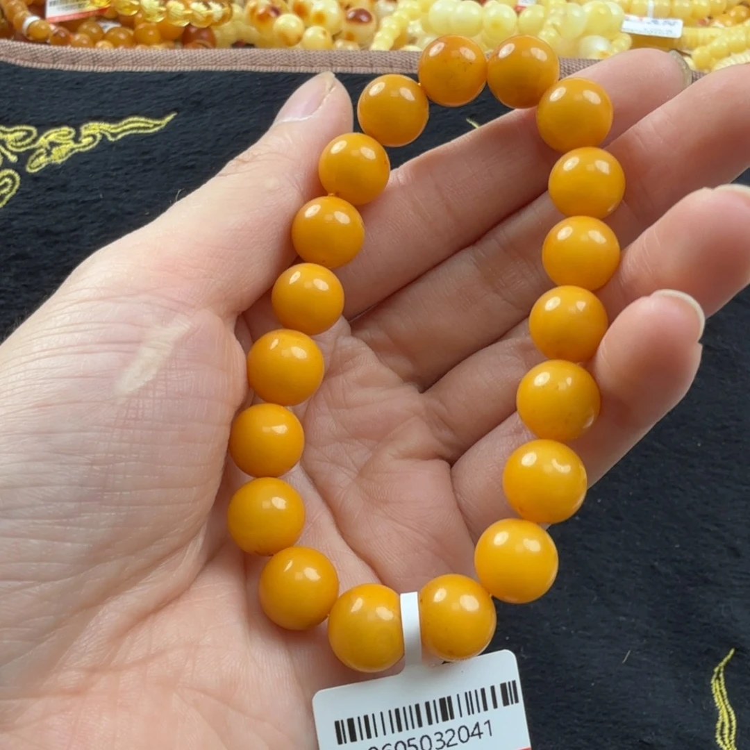 未镶嵌琥珀珠宝奇石