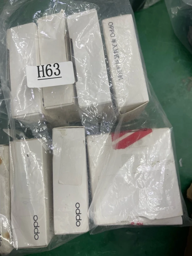 9新 OPPO OPPO Earphones Mh135半入耳有线耳机 3.5接口编号H63