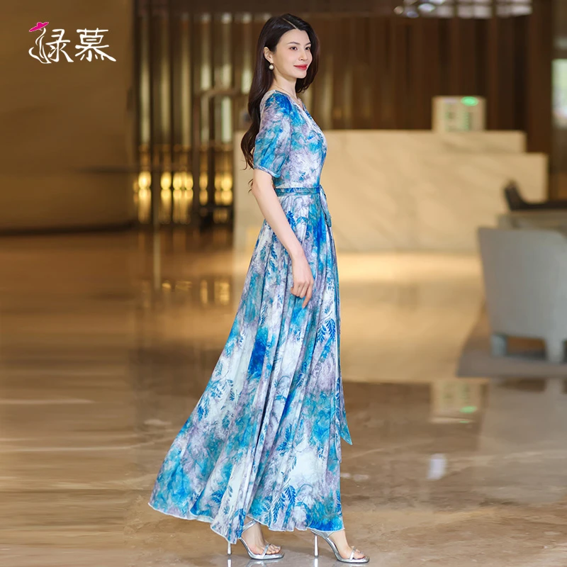 今年流行爆款连衣裙长款2025夏季新款高级感气质印花显瘦超长裙