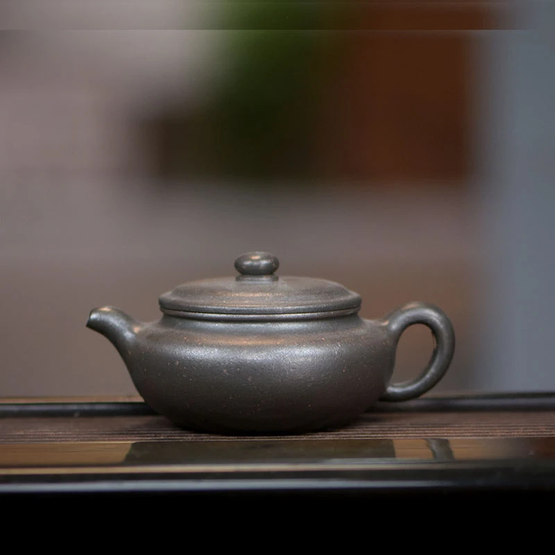 阎记抟砂 紫泥阎烧 扁腹壶 EE宜兴紫砂喝茶壶S25 1226 48