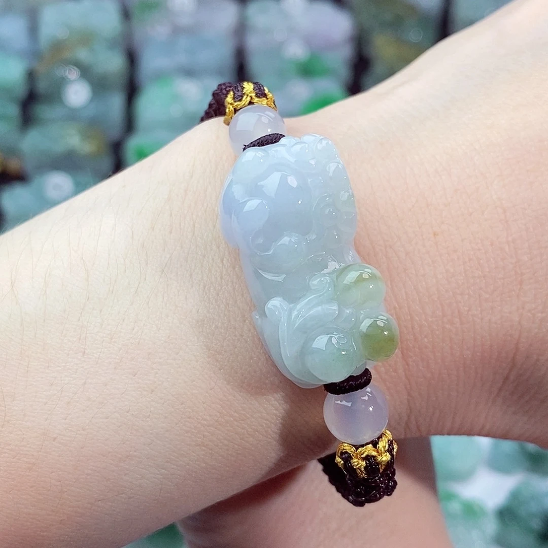 颈饰未镶嵌翡翠天然