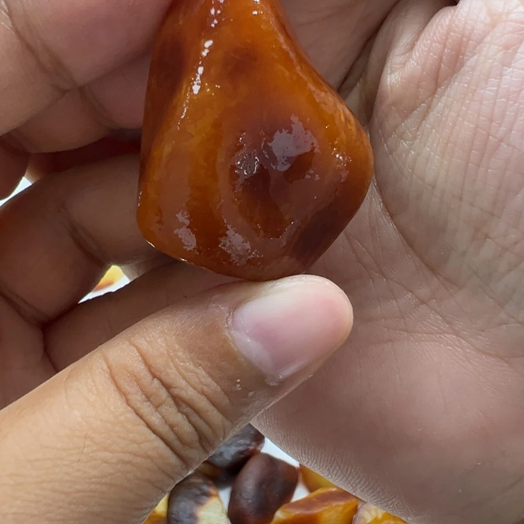@***处定制琥珀蜜蜡定制
