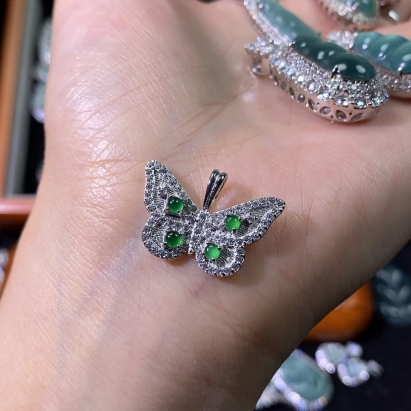 【闪购商品】翡翠颈饰未镶嵌天然