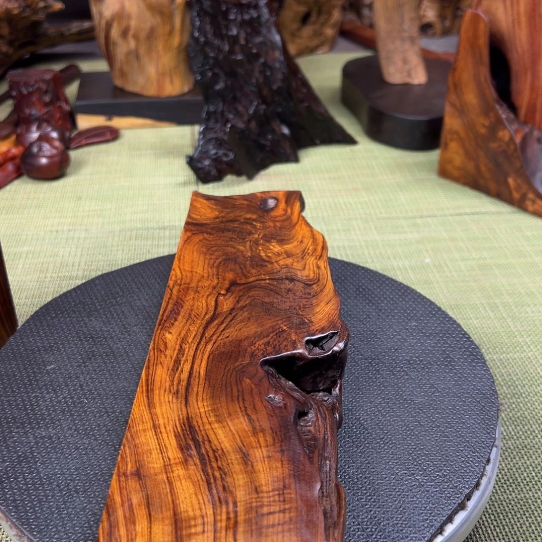 大果紫檀（缅甸花梨）龍*