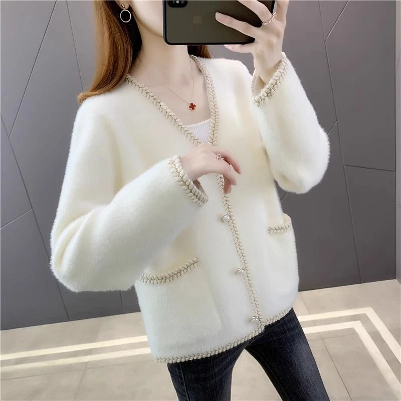 2176福-春新款上衣小香风外搭短款毛衣水貂绒针织开衫长袖小外套