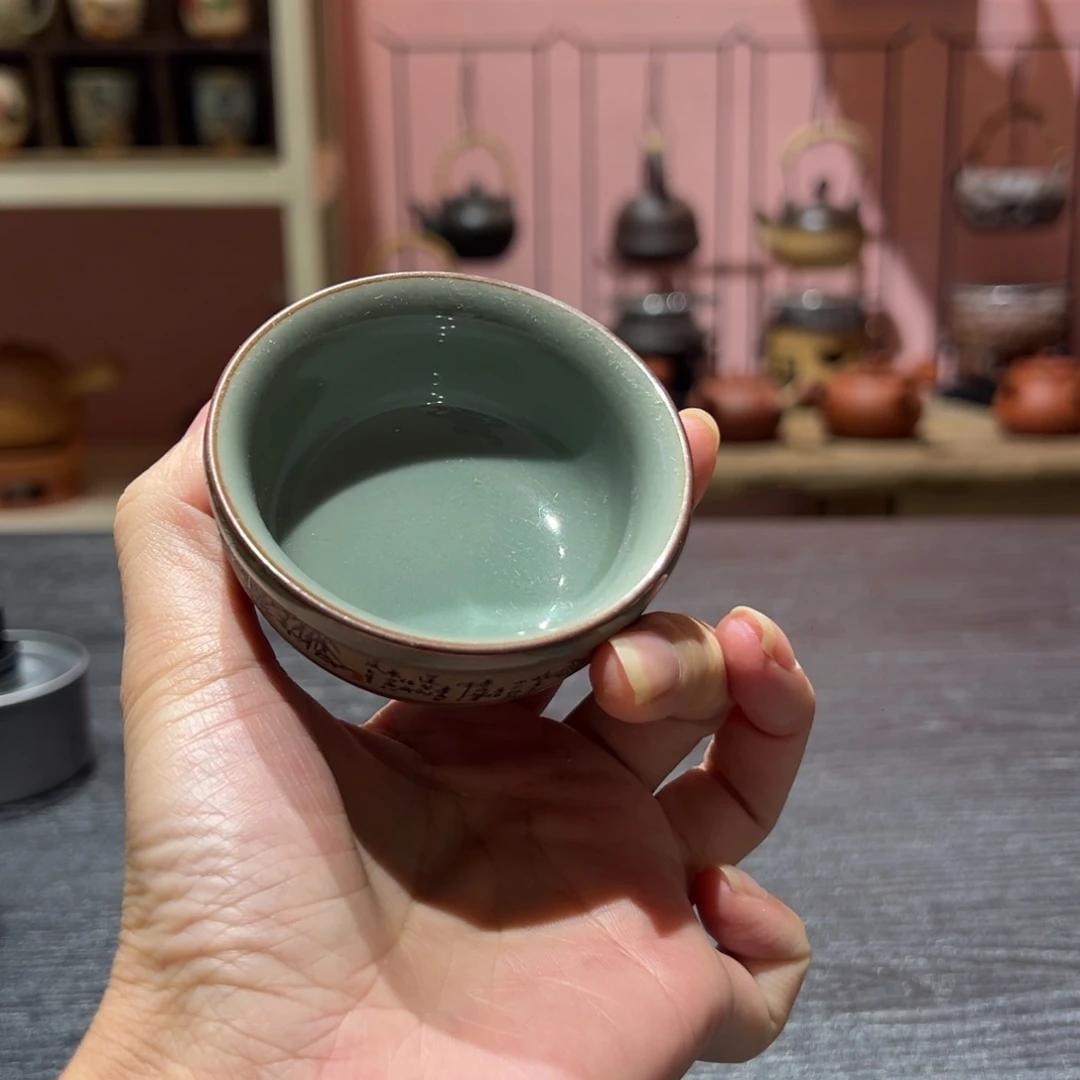 瓷片垫了我给我朋友，