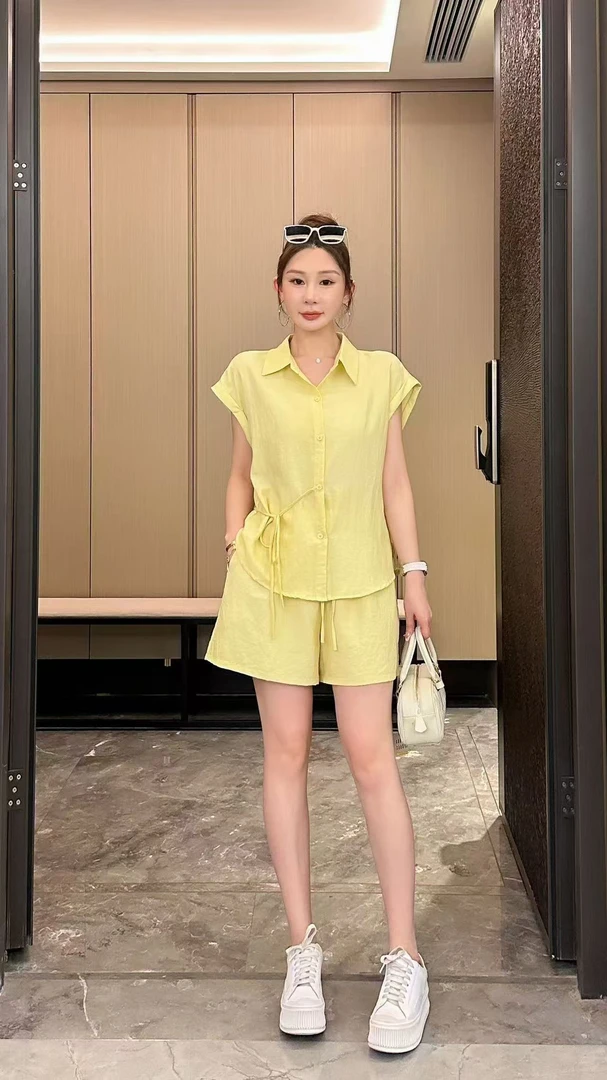 8789#夏季新款洋气减龄系带收腰显瘦衬衫上衣短裤两件套（衣59裤40