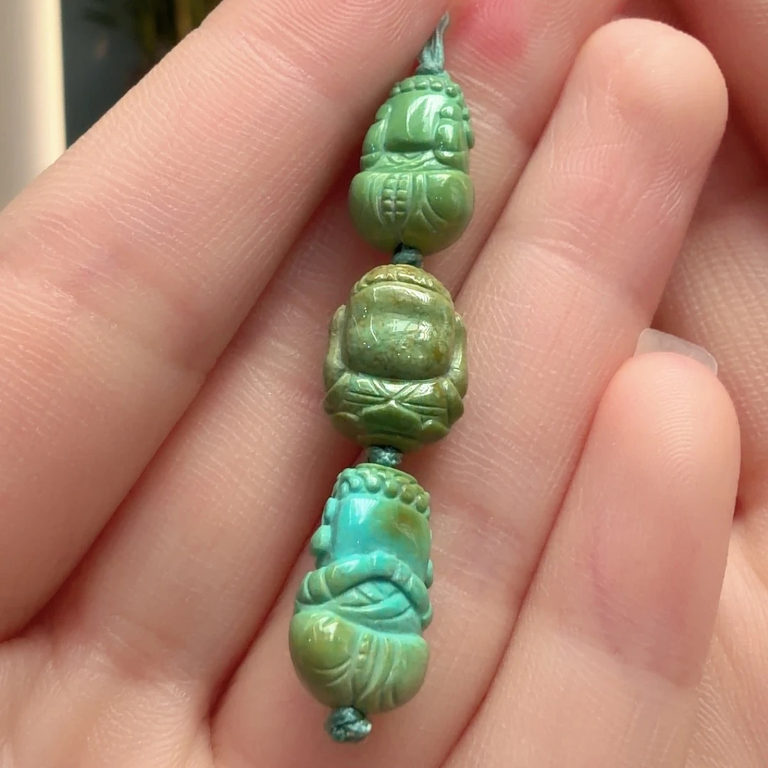 绿松石未镶嵌颈饰