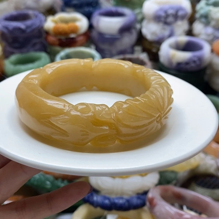 石英质玉未镶嵌手镯